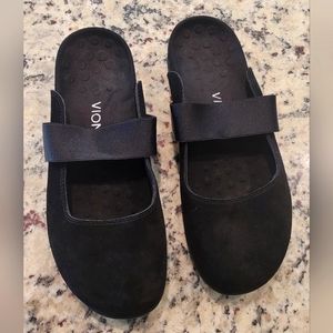 Vionic Suede Slip On